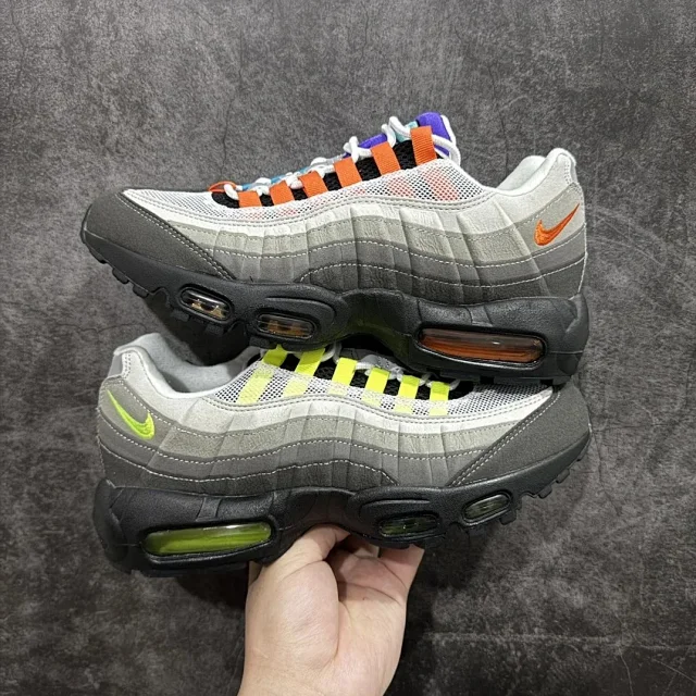 Article: Nike Air Max 95 -2