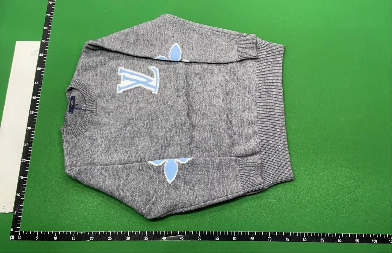 LV Sweaters                                  -3