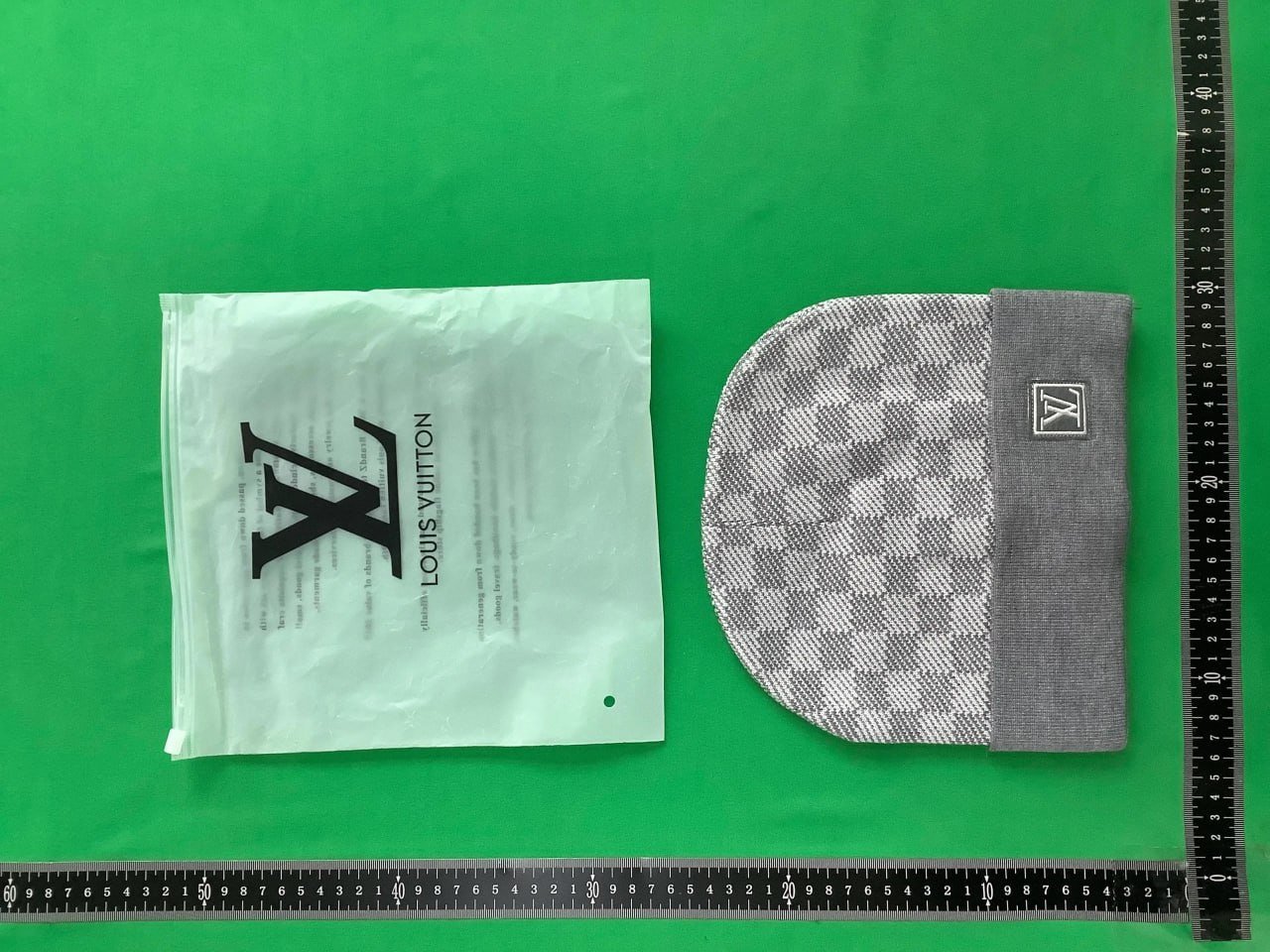 LV scarf & Beanie -2