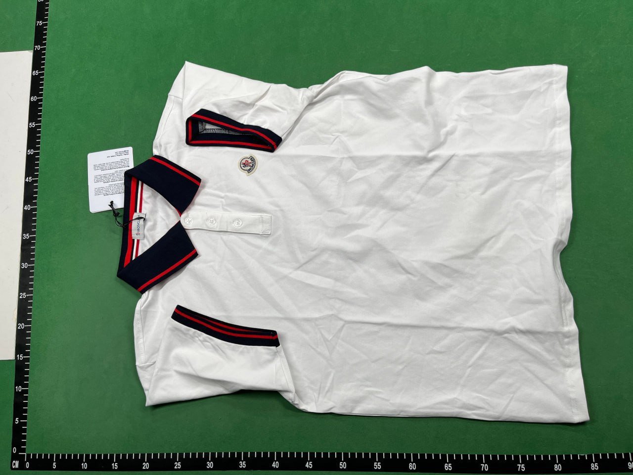 Moncler T-Shirt           Moncler T-Shirt                                                                                                                                             -3