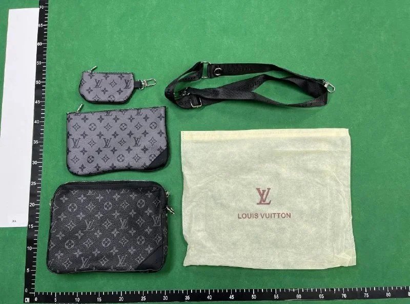 LV Trio Bag -4