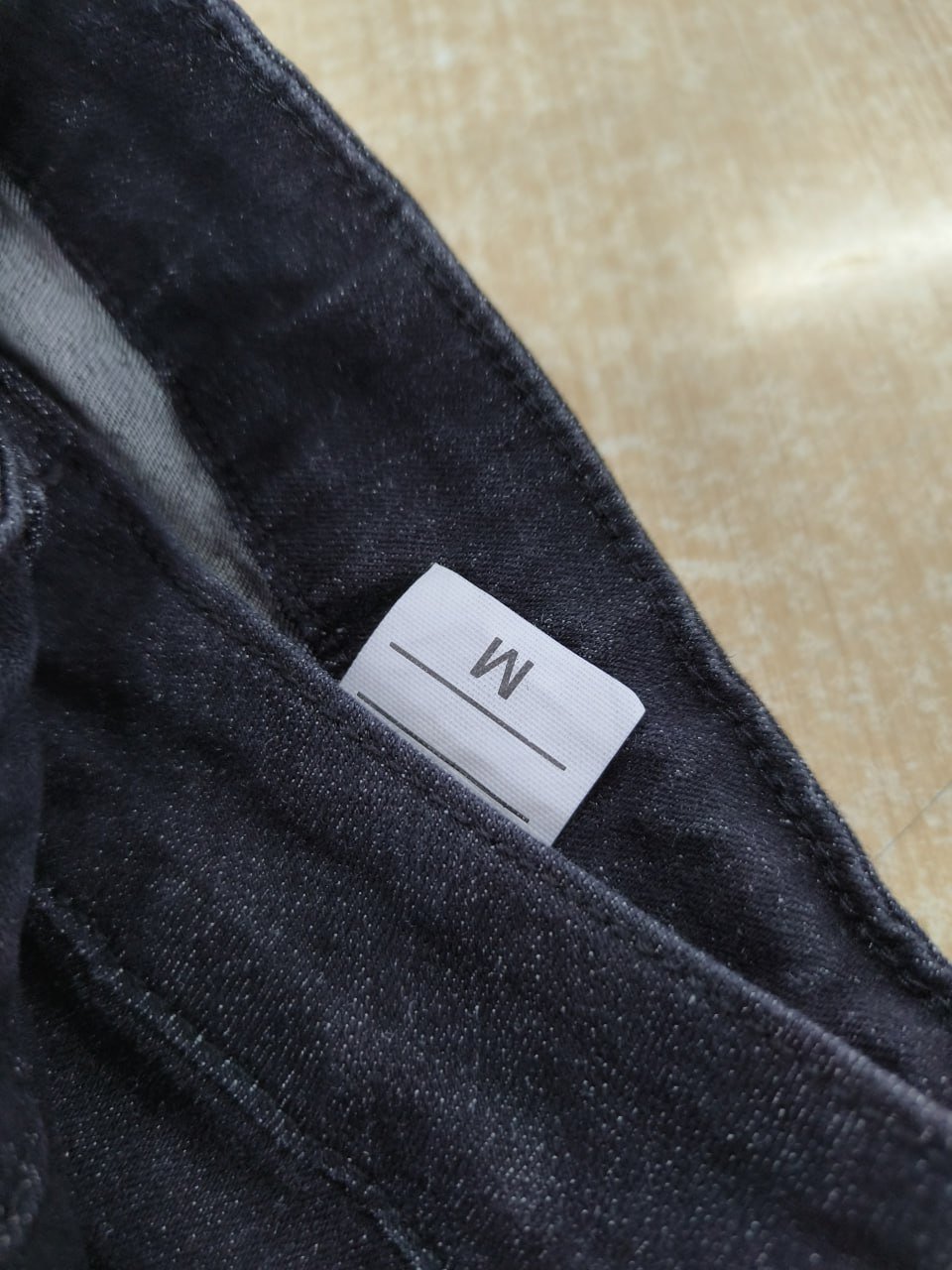 JEANS                                 -4