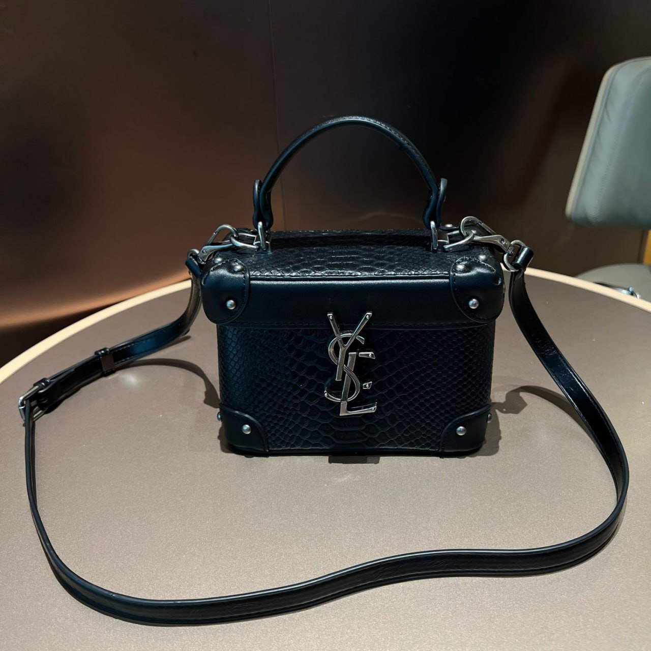 Saint Laurent Shoulder Bag -3