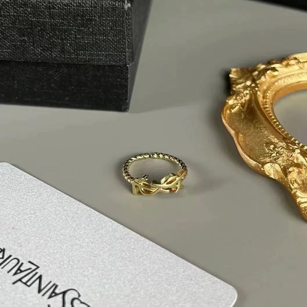 Yves Saint Laurent Ring -4