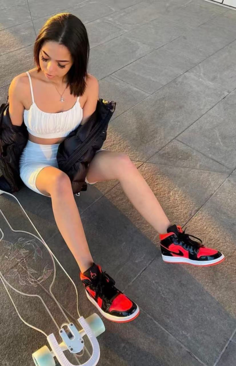   Jordan Air Jordan 1 Retro High OG                                       -2