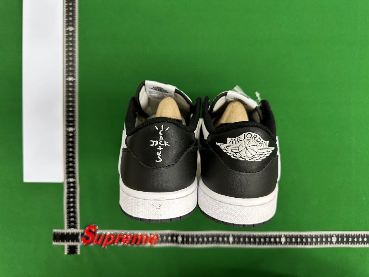  Jordan 1 Low x Travis Scott -3