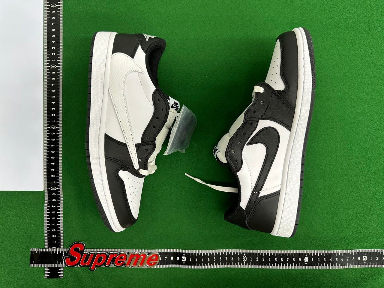  Jordan 1 Low x Travis Scott -2