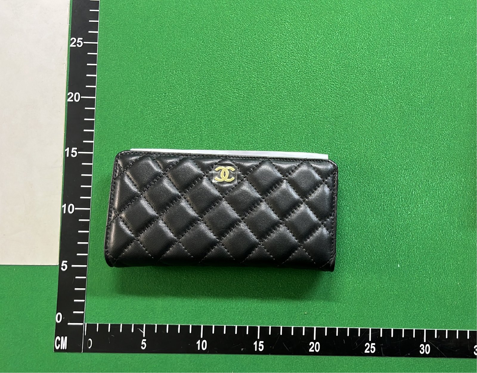  Chanel Classic Flap Wallet with Heart Clasp -4