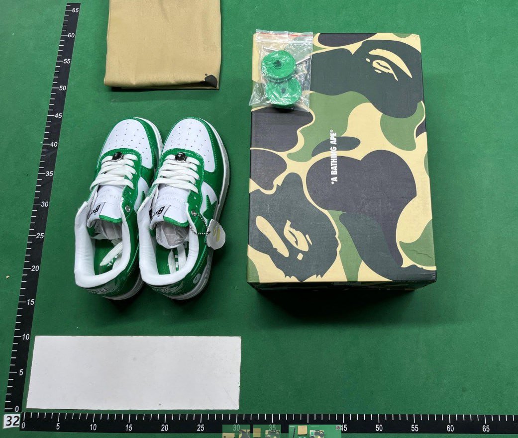 A Bathing Ape Bape  collection 3 -4