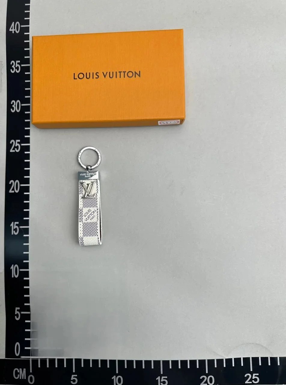 Louis Vuitton Keychain  -4