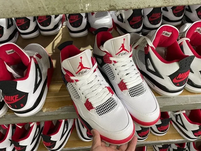 Nike Air Jordan 4 Black Cat Sh