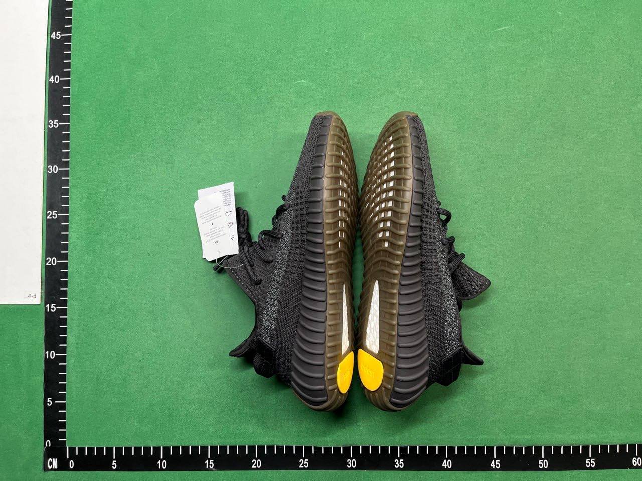 YEEZY BOOST 350 V2 Shoes -3