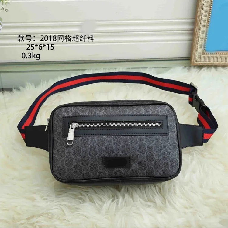  Gucci Shoulder Bag