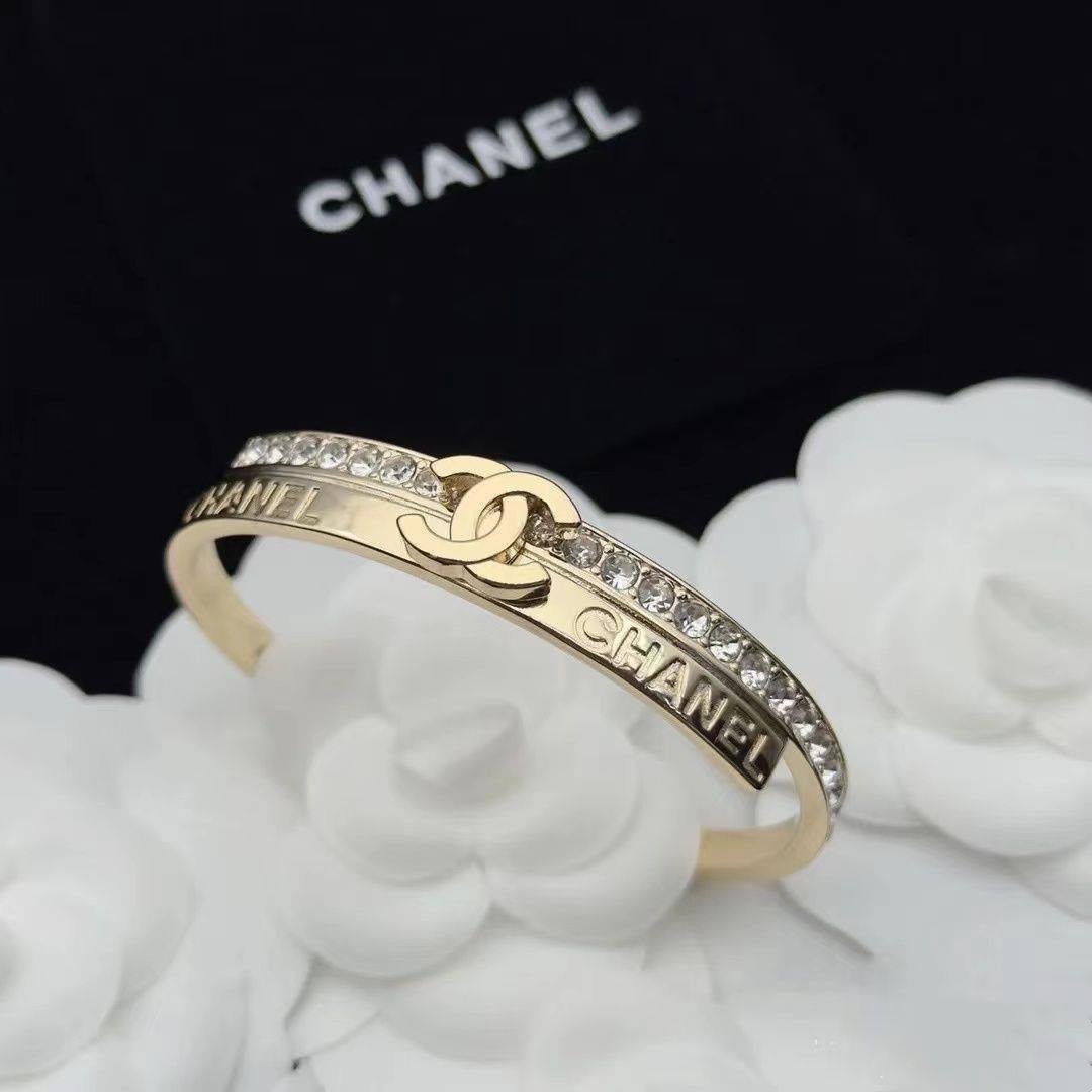 Chanel Fashion Bracelet -4