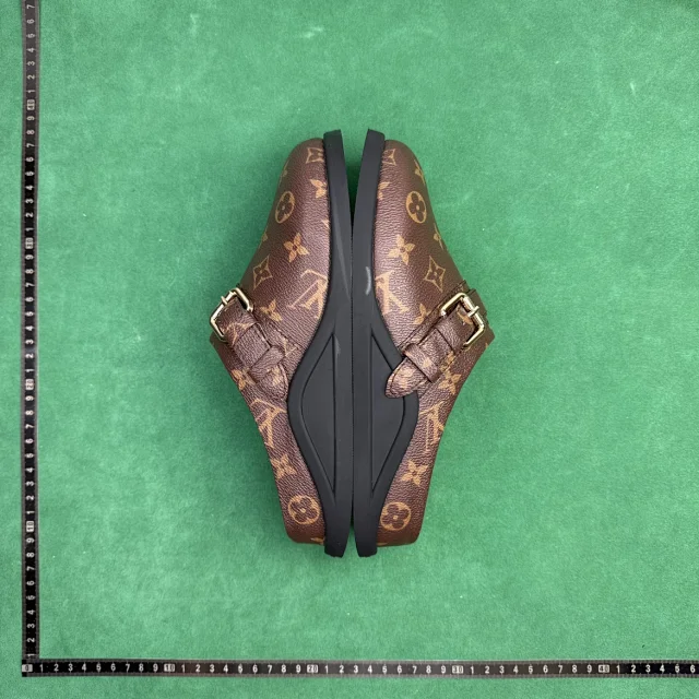 LOUIS VUITTON To-Go -2