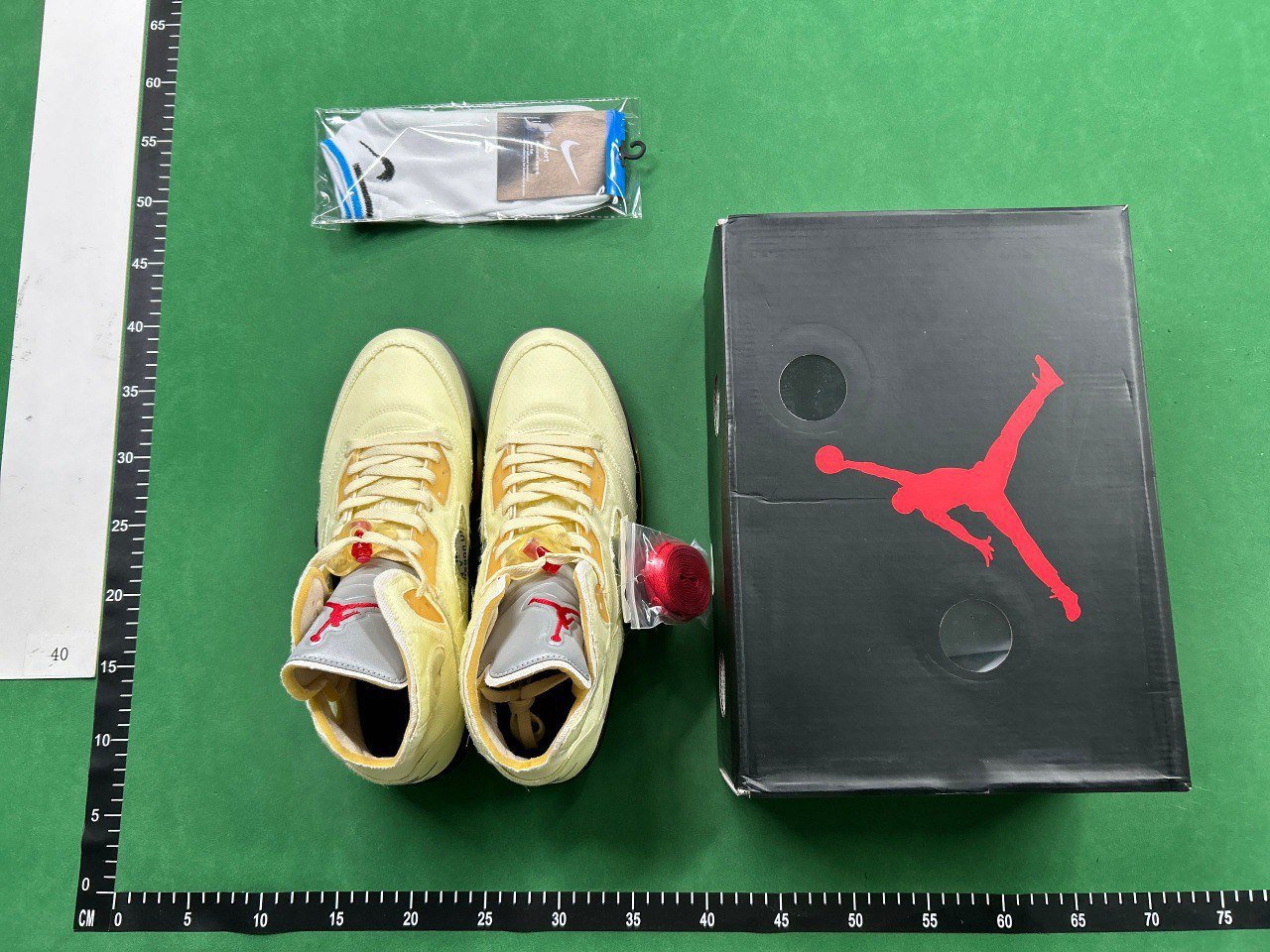 Air Jordan 5                                                                                                  -4