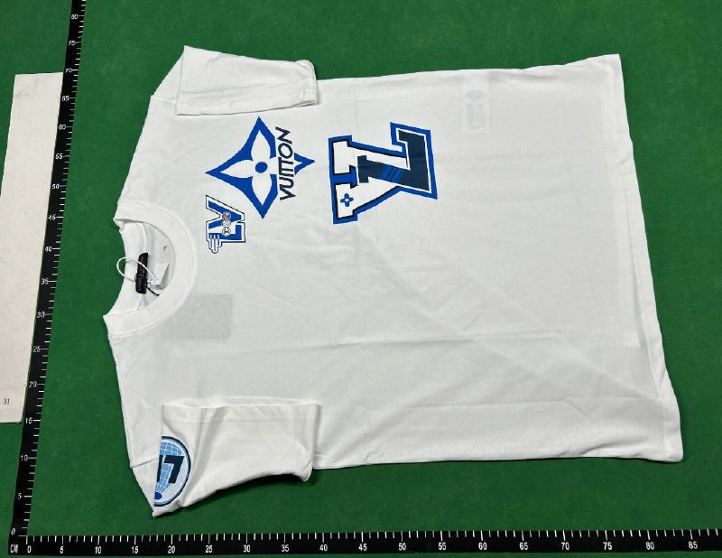 LV T-shirt  -2
