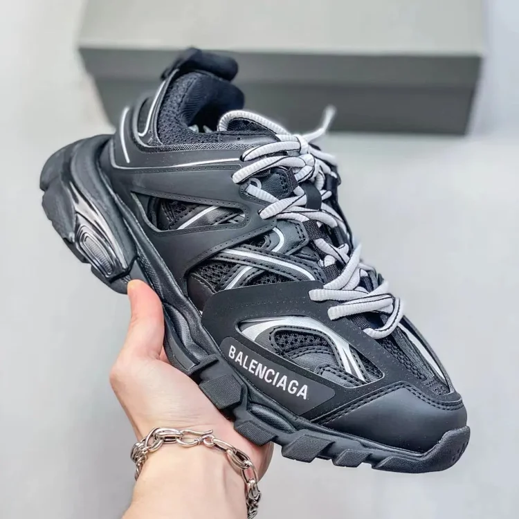 Balenciaga track&runrler S