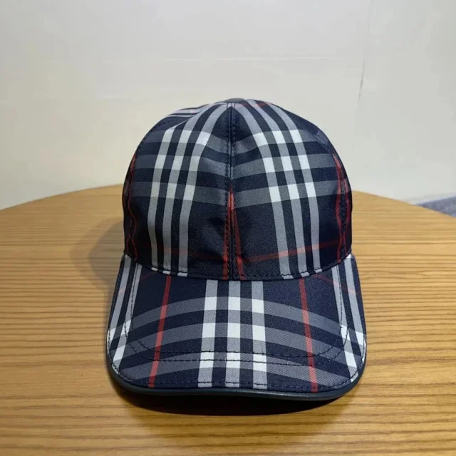 Burberry hat -2