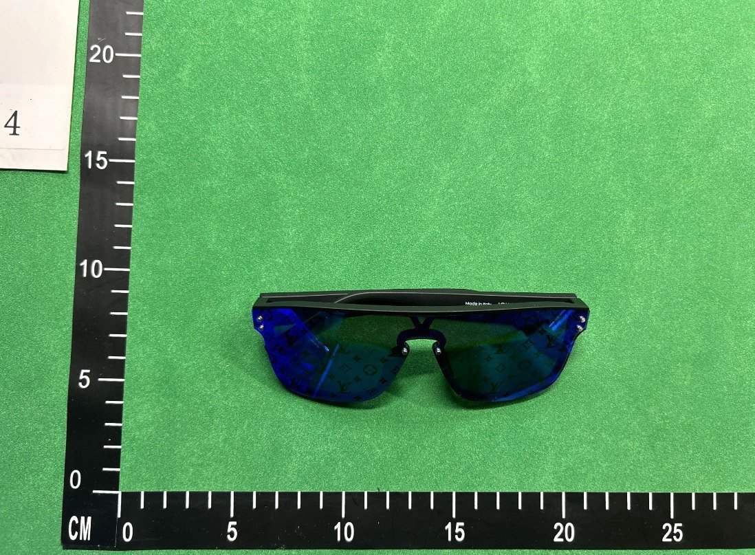 LV High-Quality Sunglasses -4