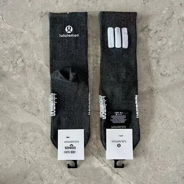 Lululemon socks -5