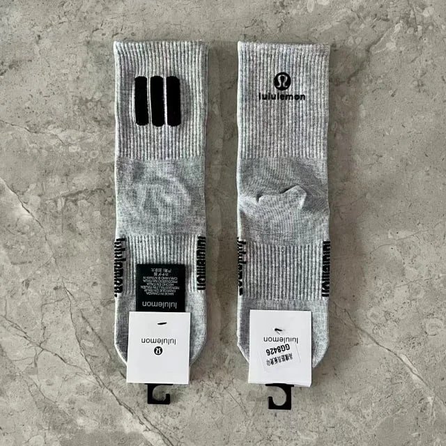 Lululemon socks -4