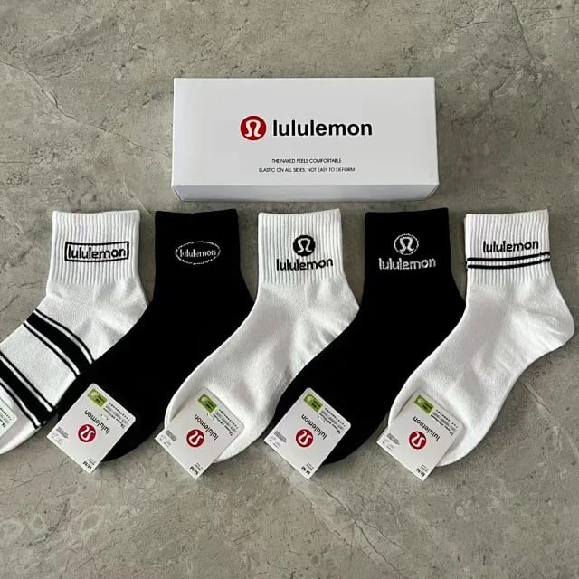 Lululemon socks -5