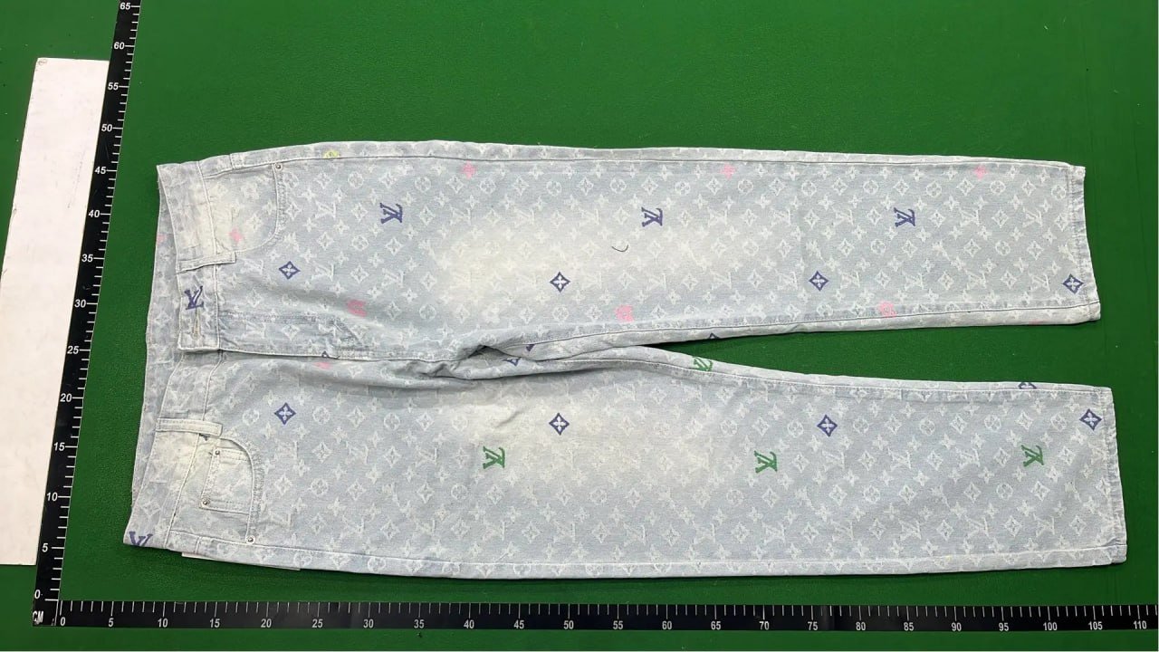 Louis Vuitton Jeans -2