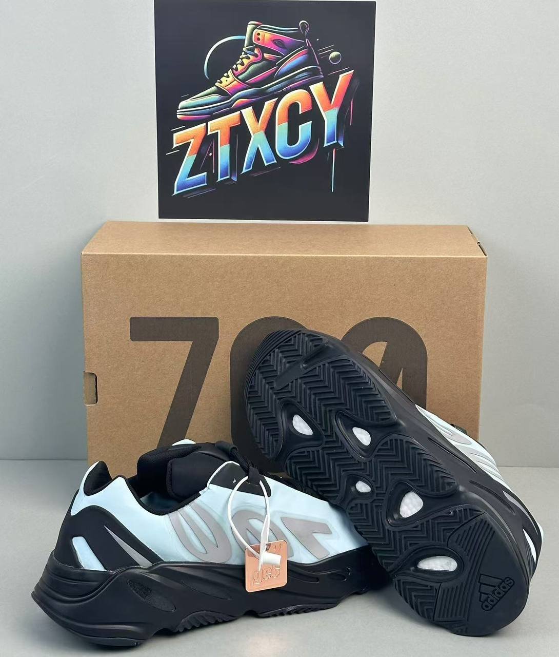 Yeezy 700 Boost -3
