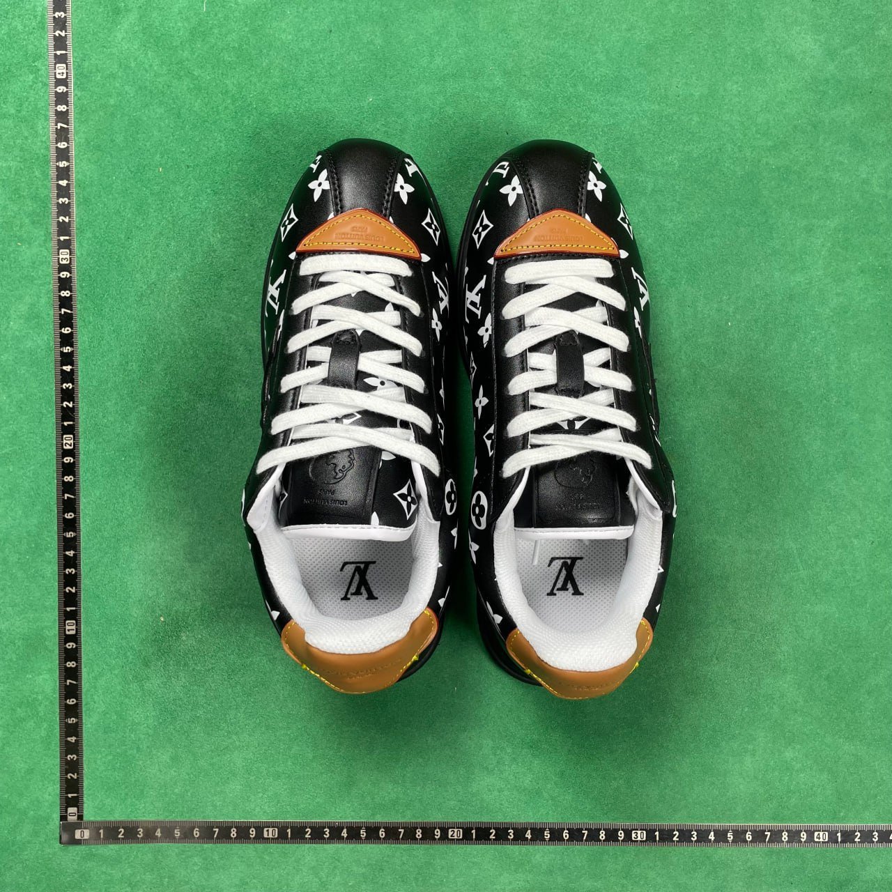 LOUIS VUITTON Buttersoft -4