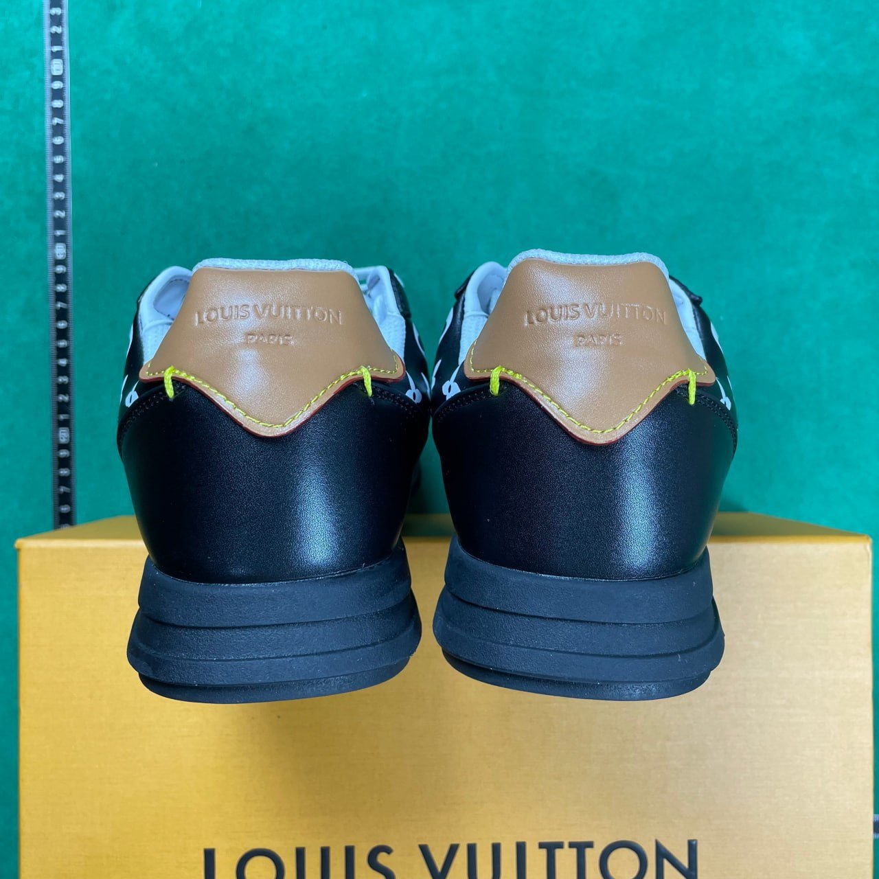 LOUIS VUITTON Buttersoft -5