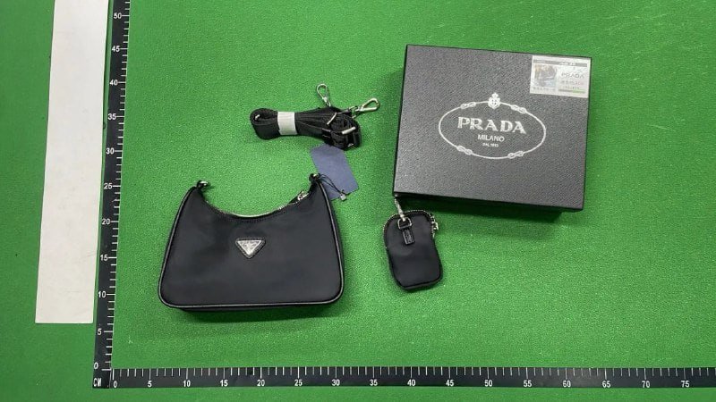 prada bag -3
