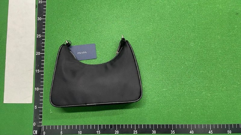 prada bag -2