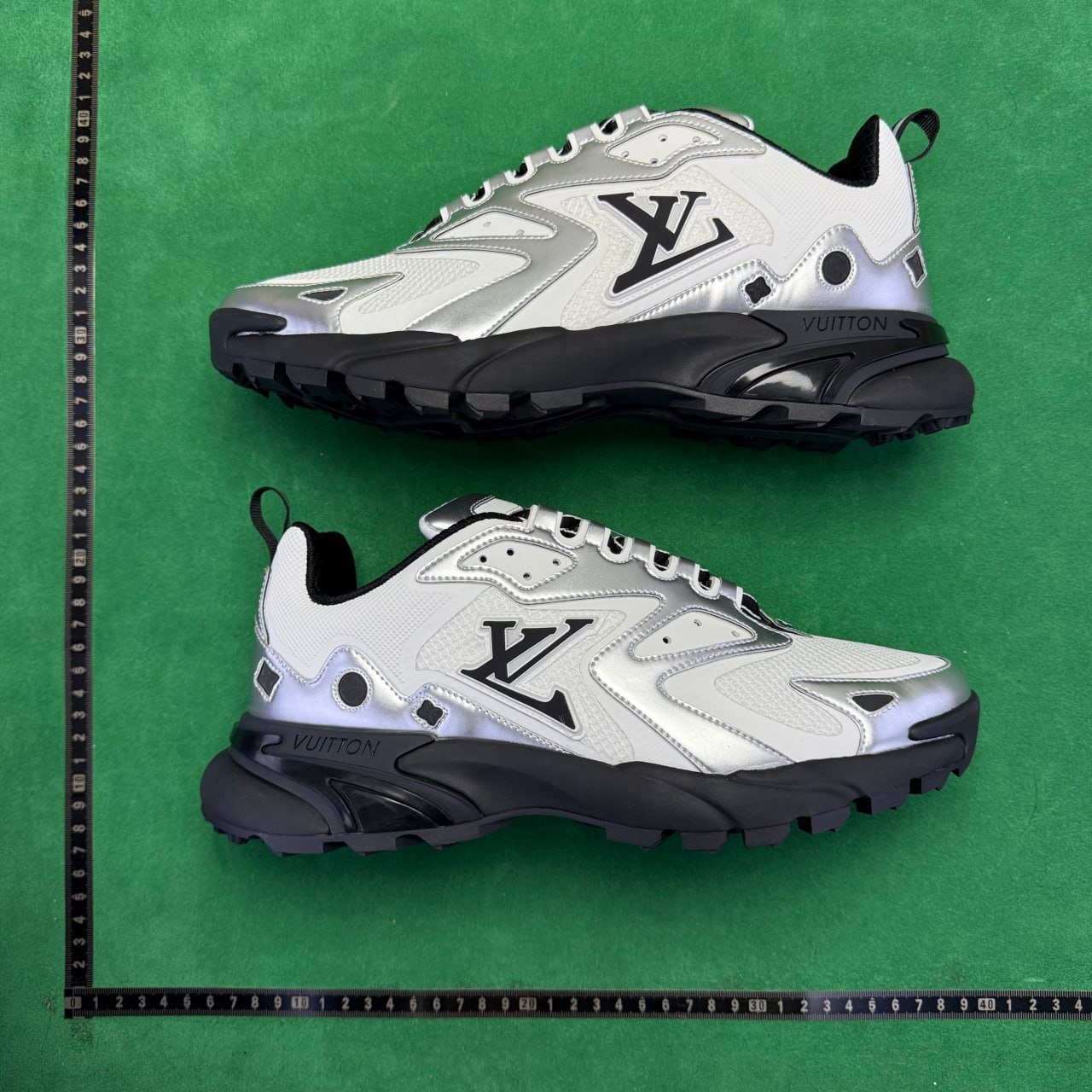 LOUIS VUITTON Runner Tatic -3