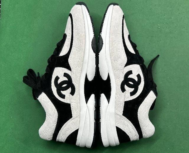 Chanel CC runner -2