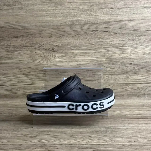  Crocs Slippers -2