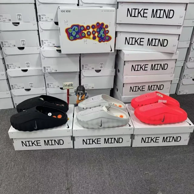 Nike slippers mind 01