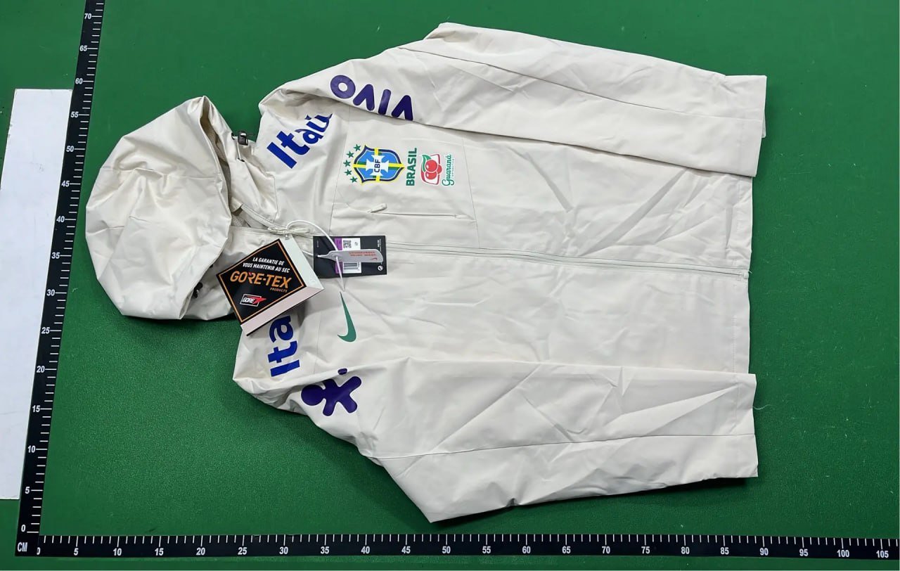 Nike Windbreaker -2