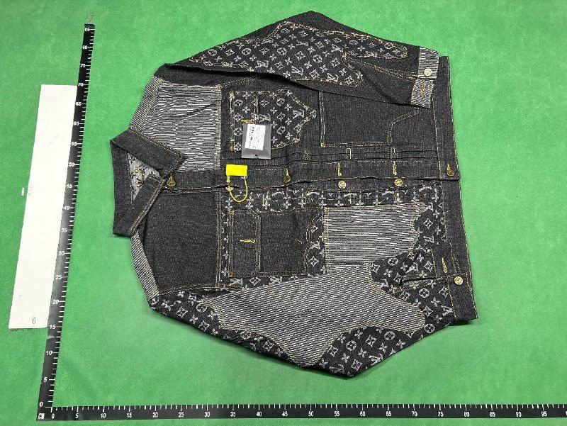 Louis Vuitton Varsity -2