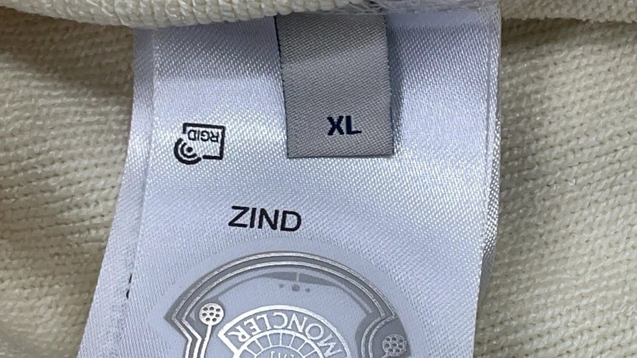 Moncler Sweater -4