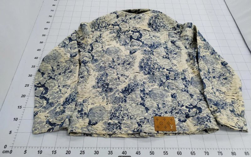 Cazadora vaquera Louis Vuitton -3
