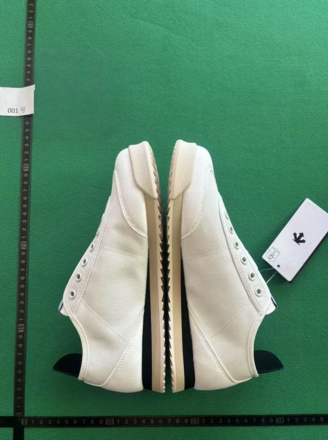 Descente shoes -3