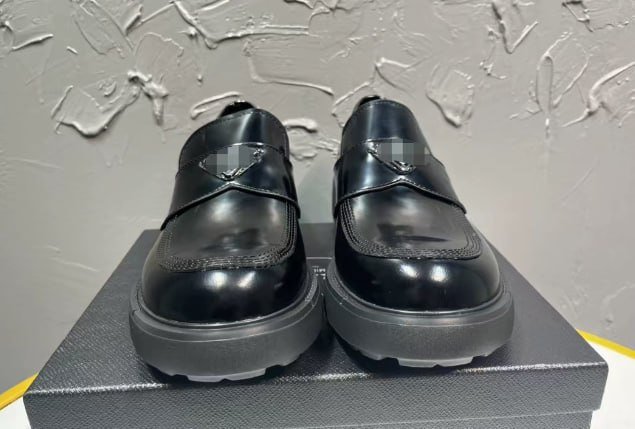 prada shoes walk -1 -3