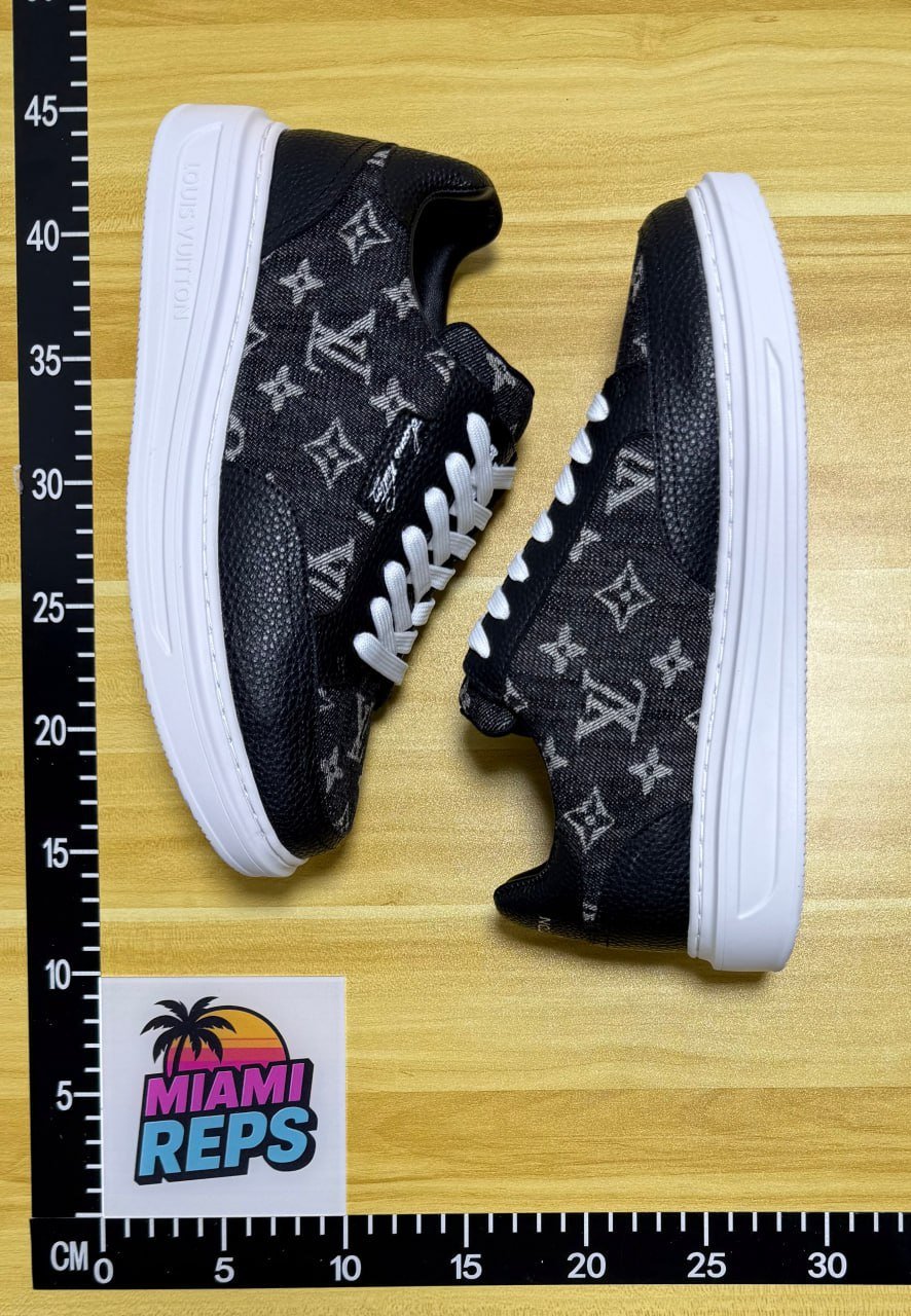 LV Casual  -2
