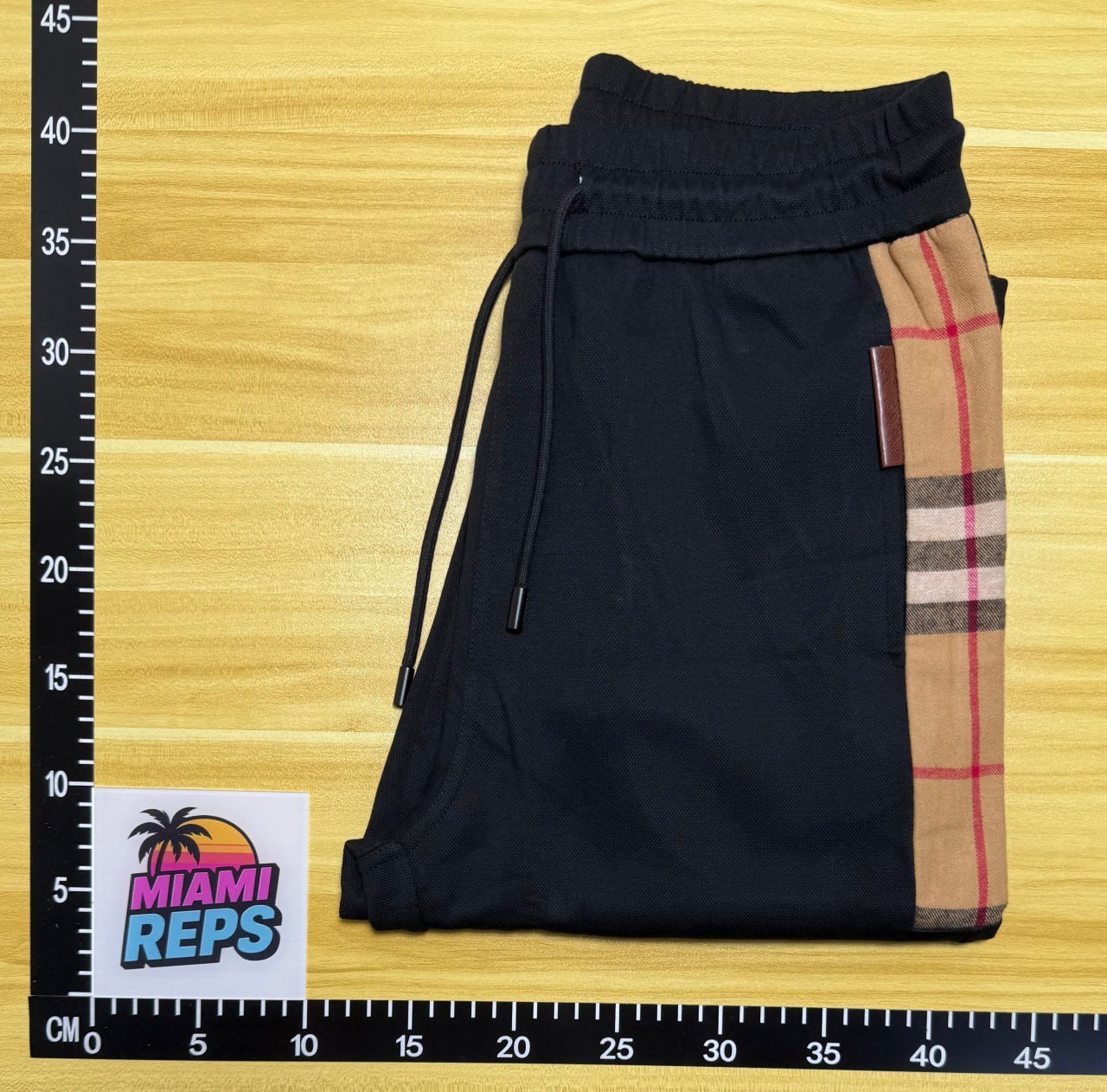Burberry Pants -4