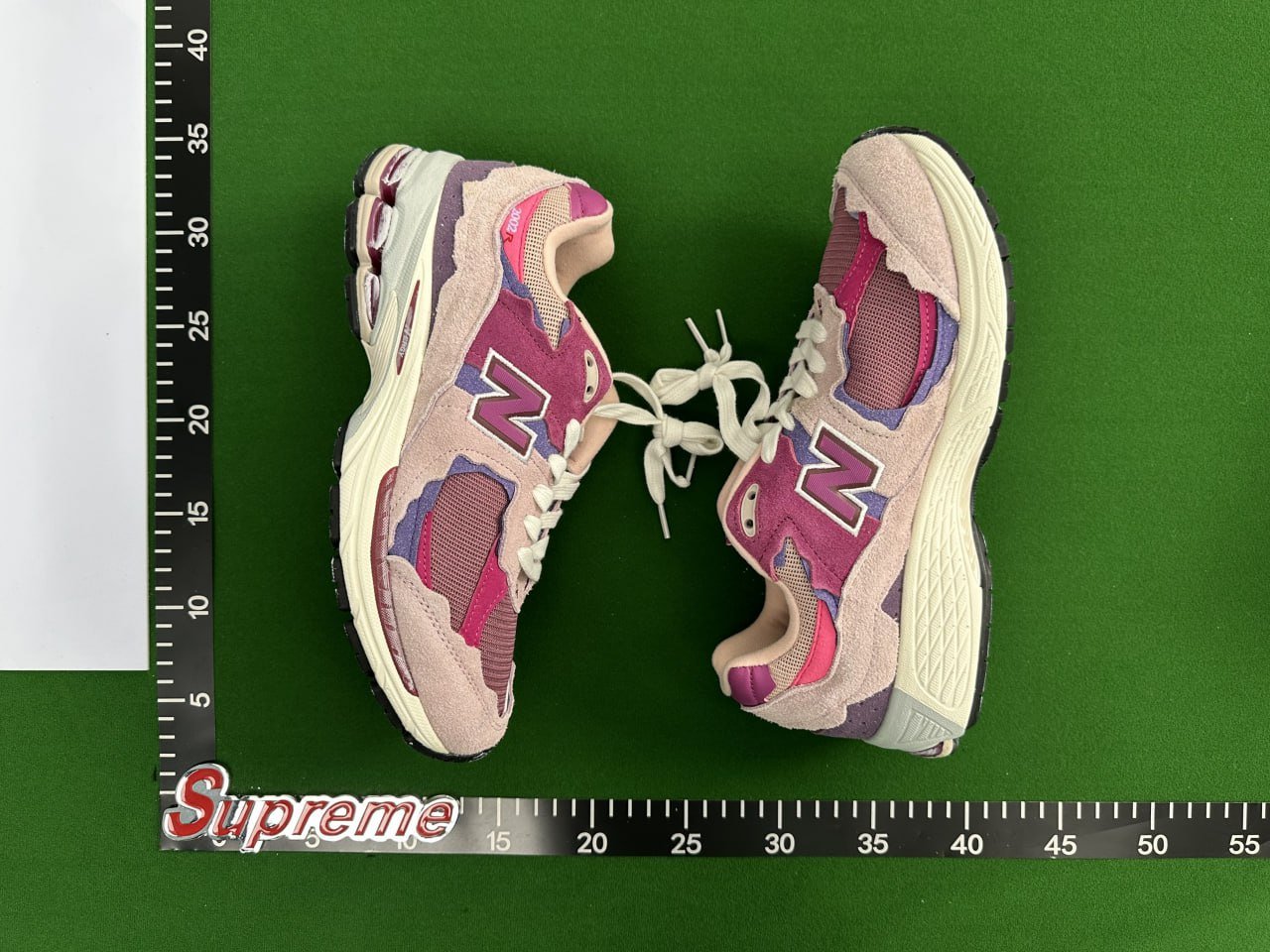 New Balance 2002R -2