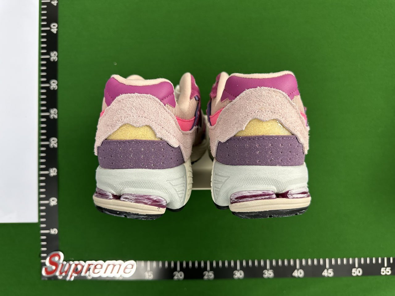 New Balance 2002R -3