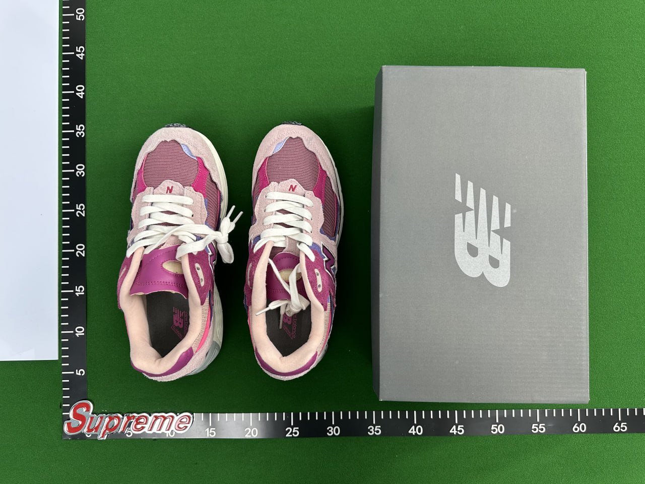 New Balance 2002R -4