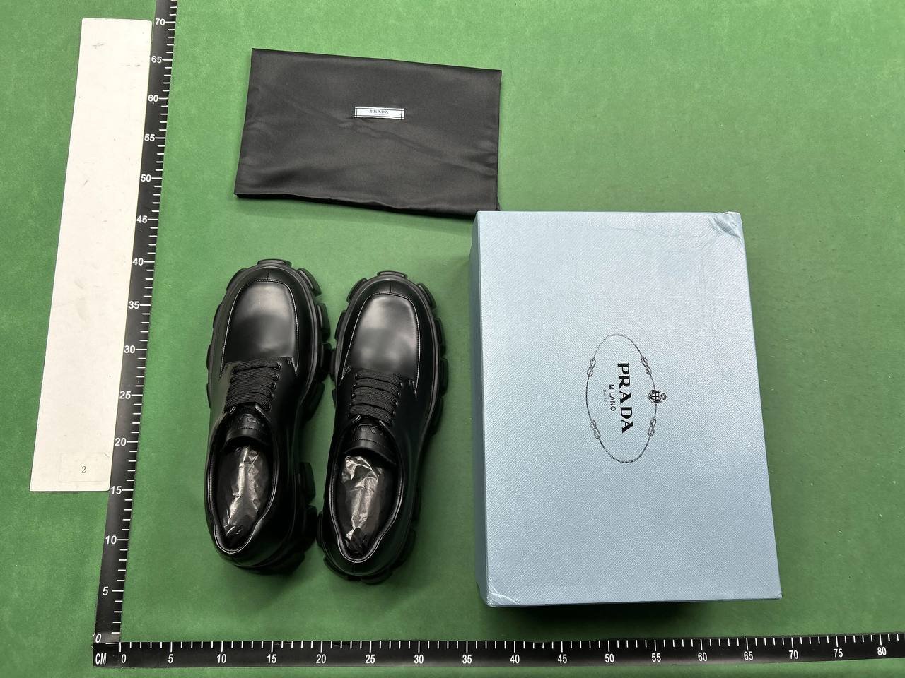 PRADA                                                                                                    -3