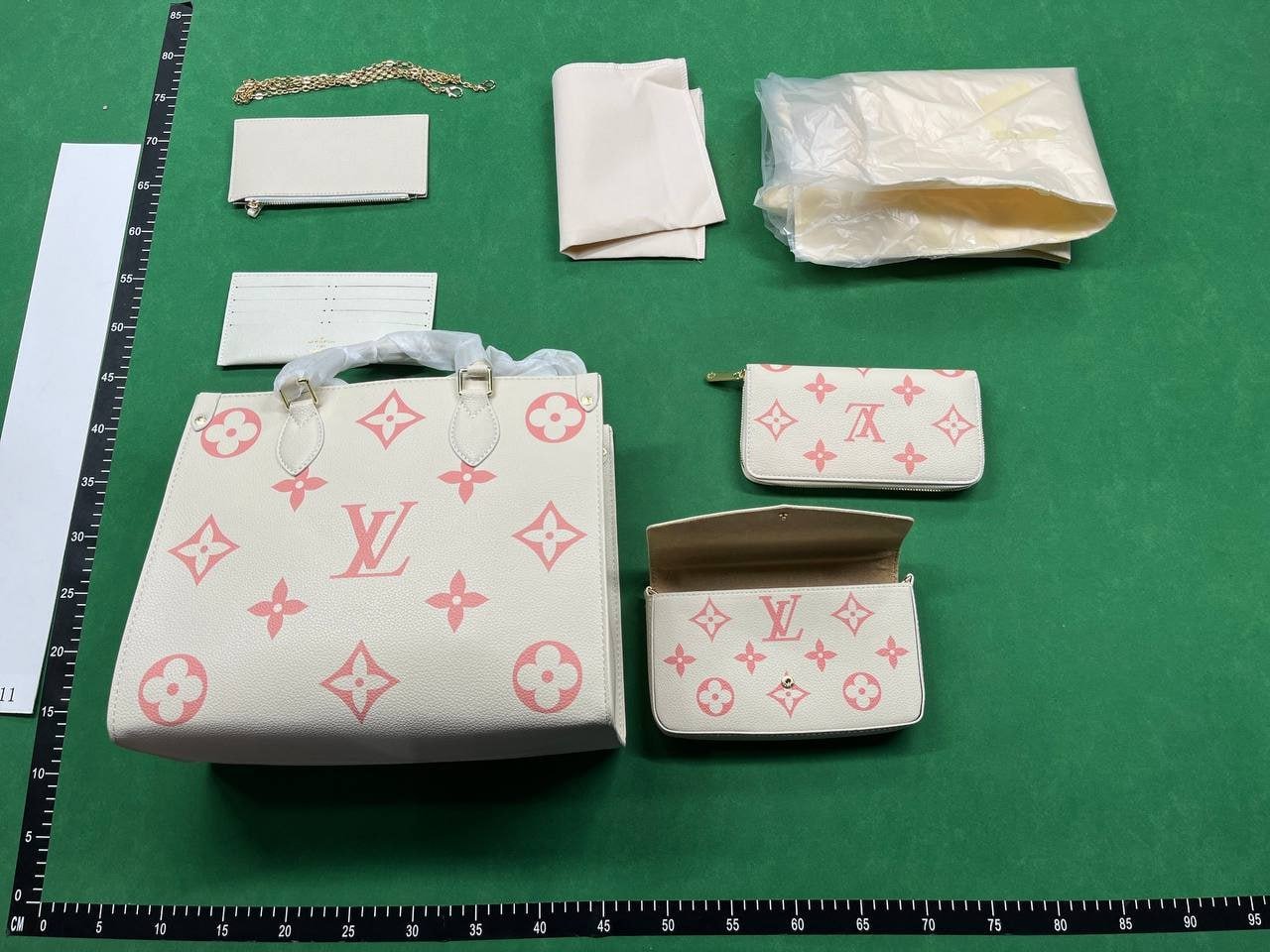 Louis Vuitton bags -3